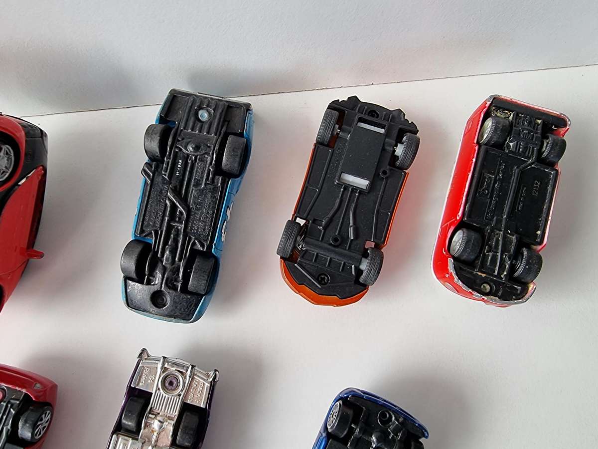 Mixed Lot of Die Cast Cars