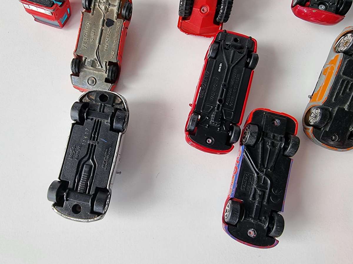 Mixed Lot of Die Cast Cars