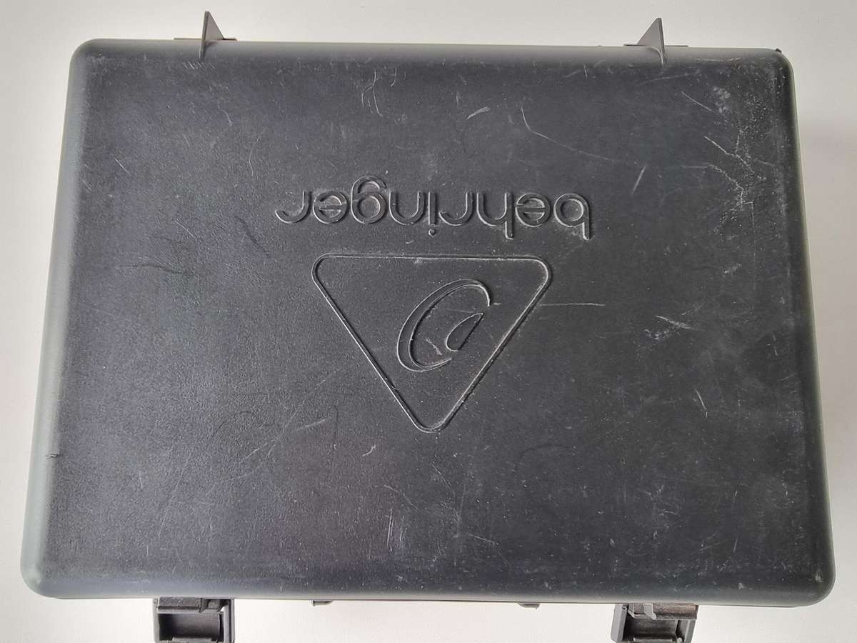 Behringer Microphone in Case