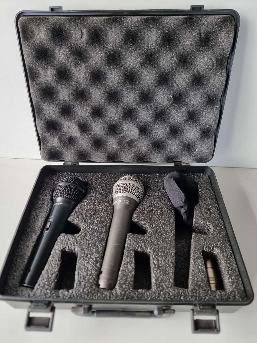 Behringer Microphone in Case