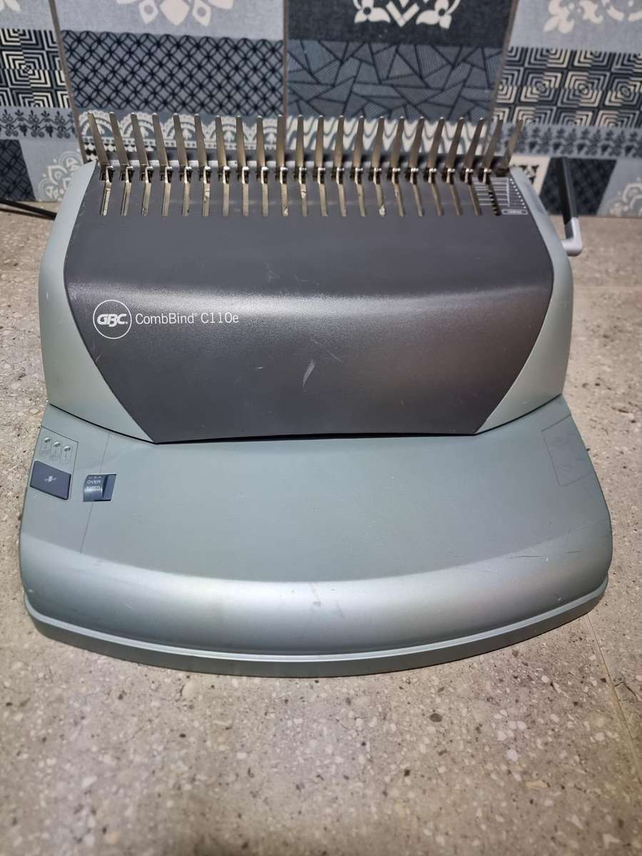 GBC Electric Binding Machine (Last one)