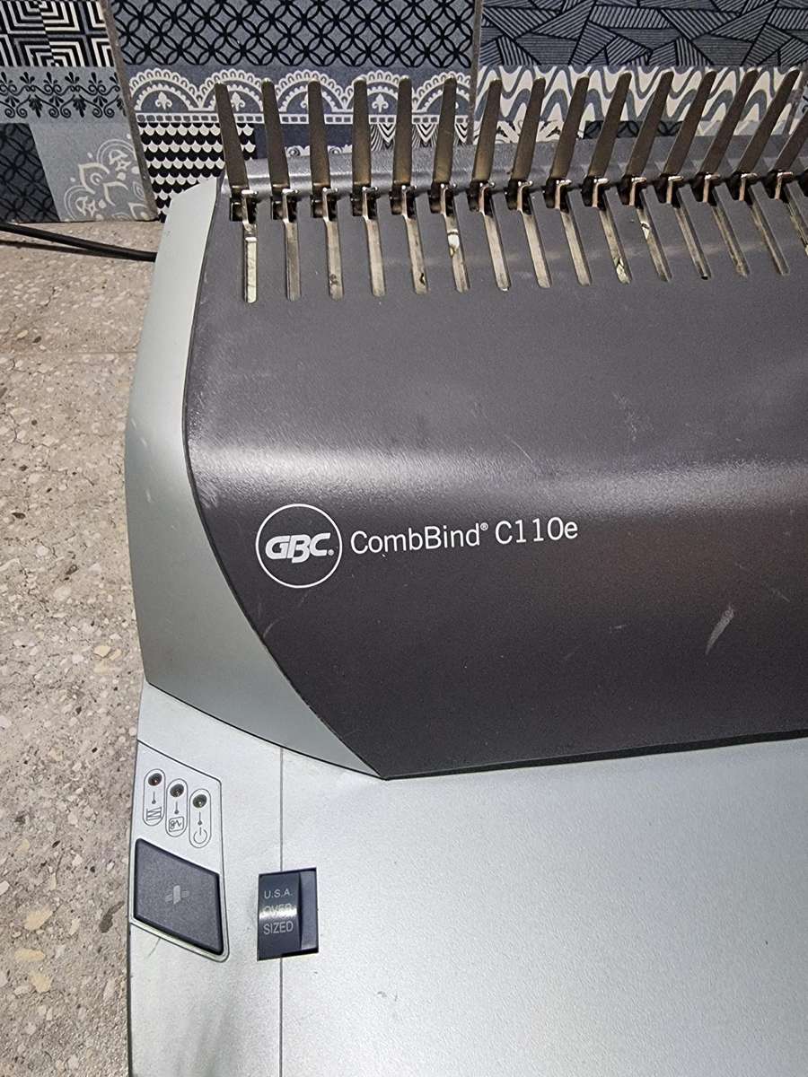 GBC Electric Binding Machine (Last one)