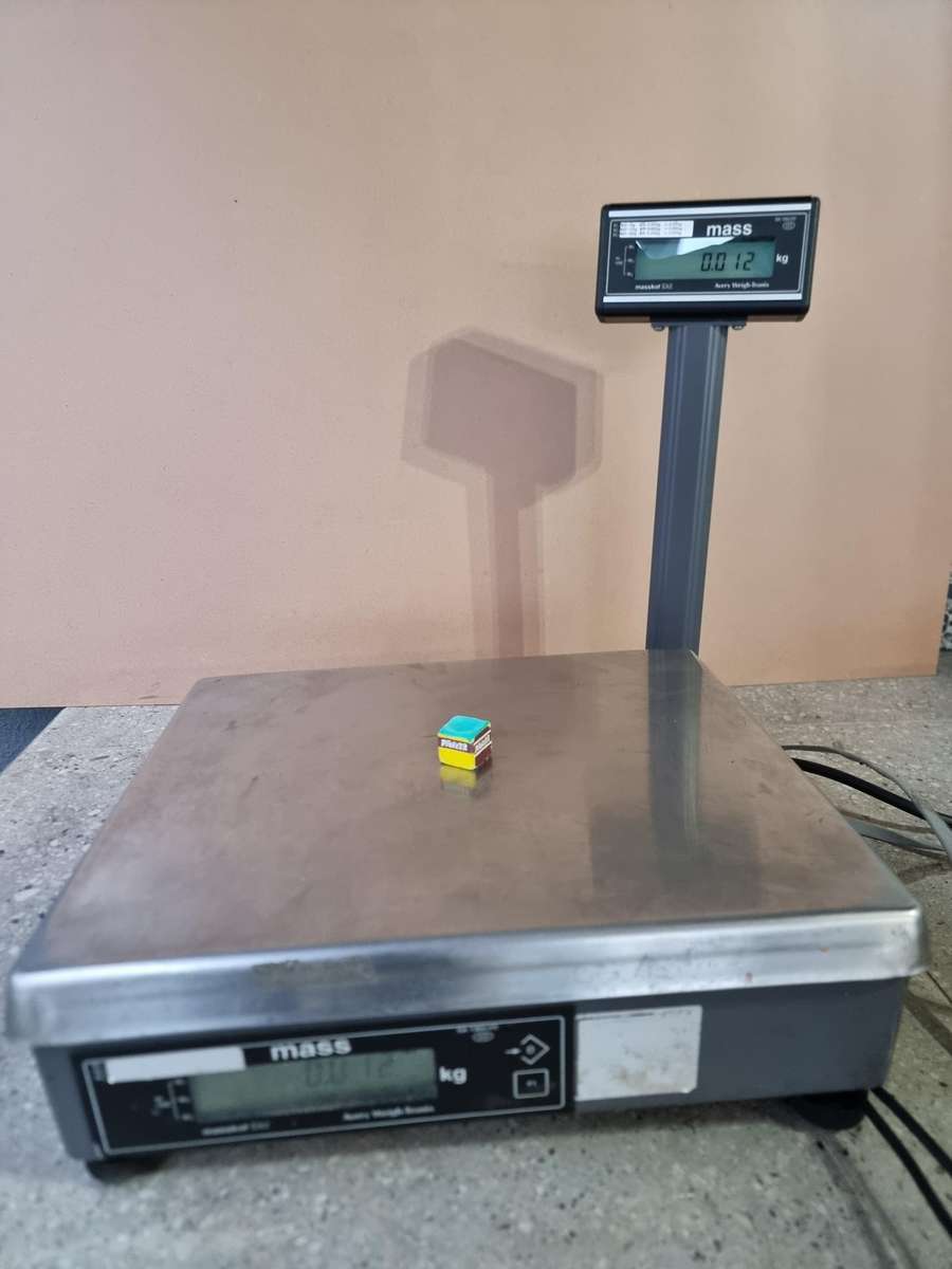 Avery Scale With Display - Pole Mounted