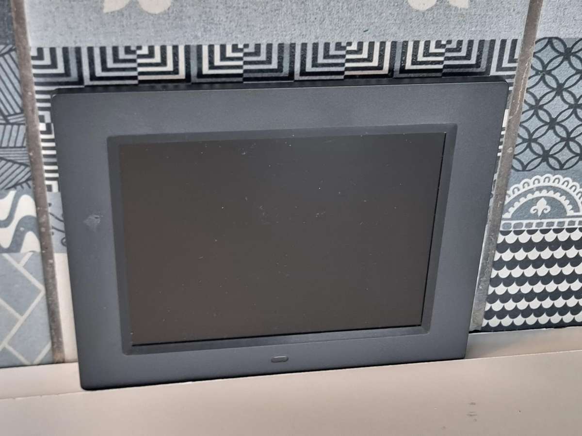 8" Digital Photo Frame