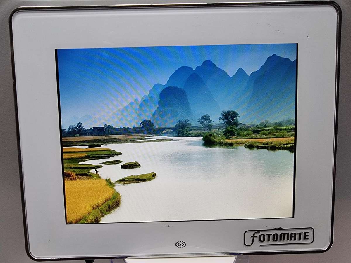 7" Digital Photo Frame