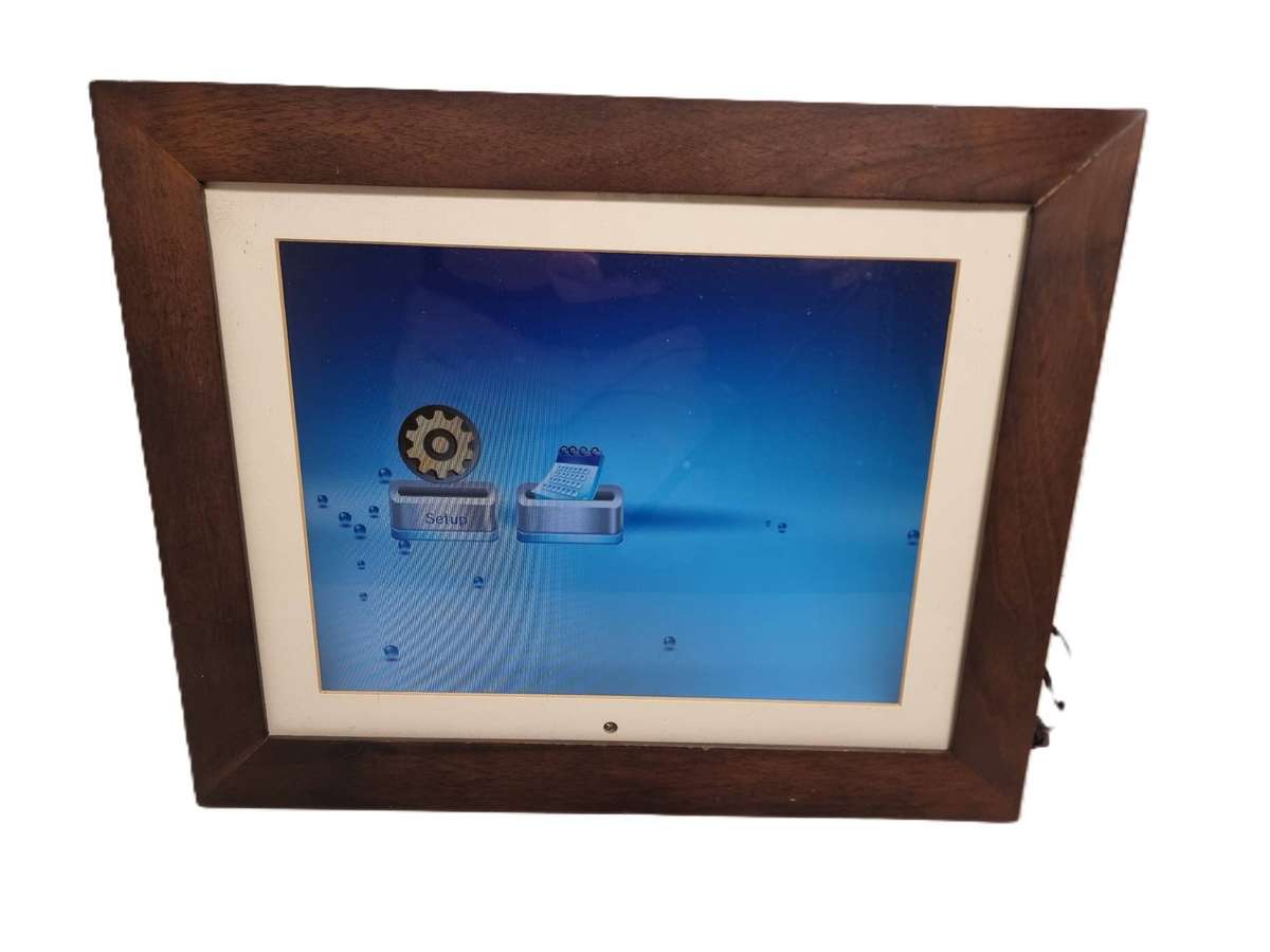 15" Digital Phot Frame - Wood Frame