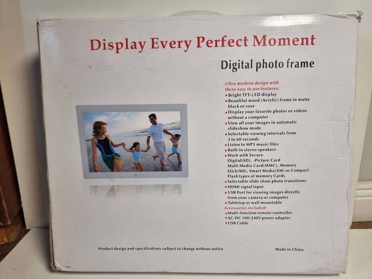 17" Digital Photo Frame
