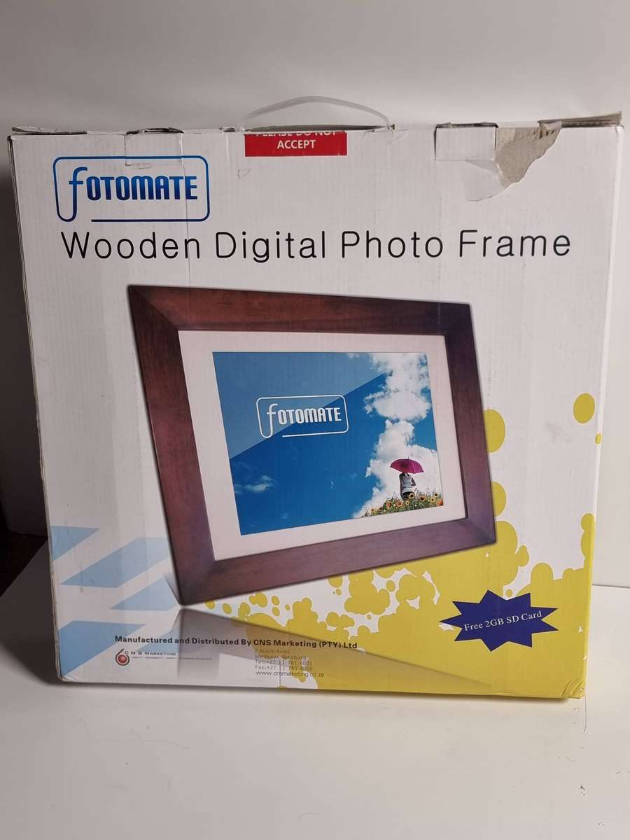 14" Digital Phot Frame - Wood Frame