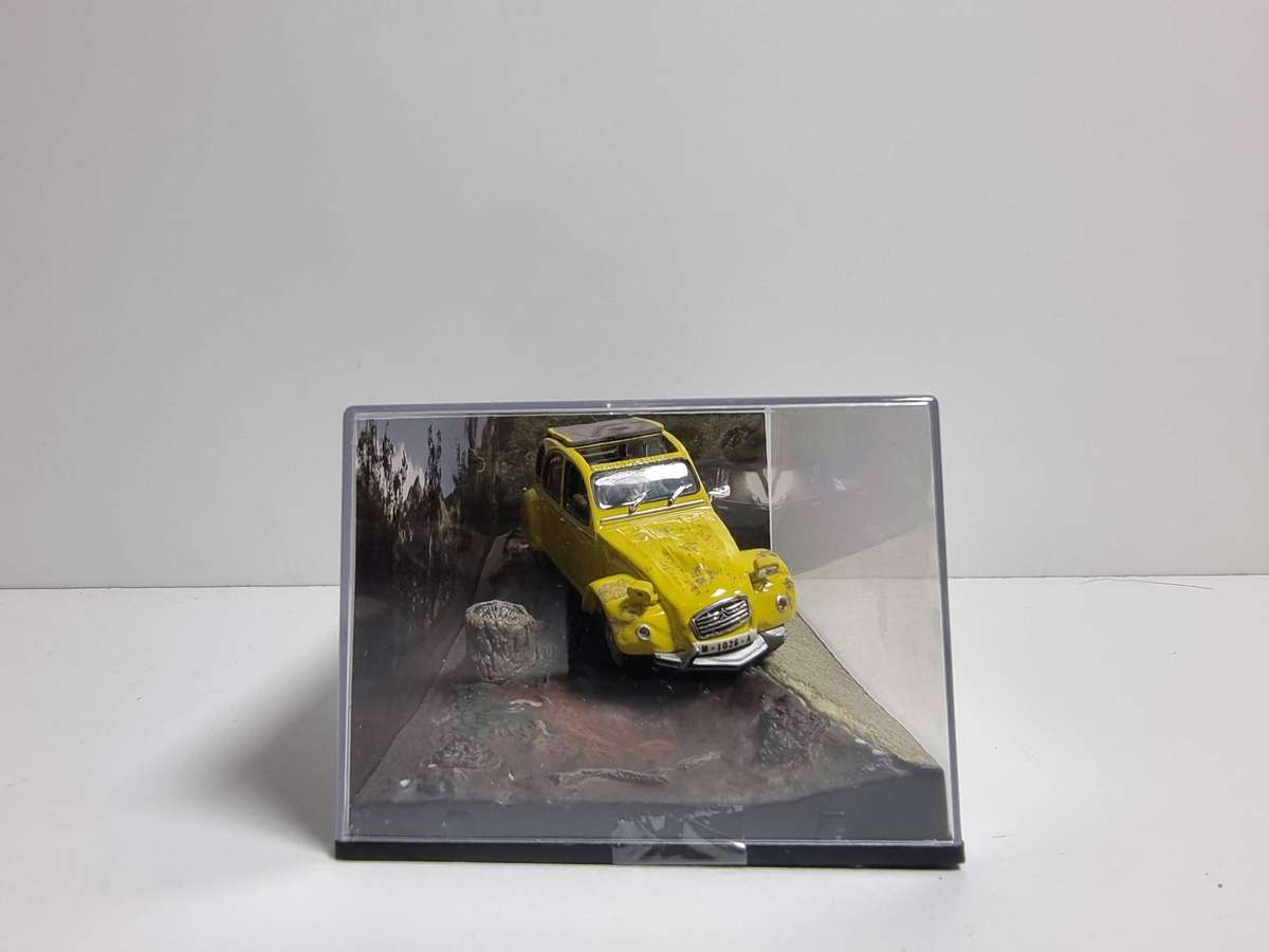James Bond 007 Car Collection With Corresponding Magazine - Citroen 2CV #5