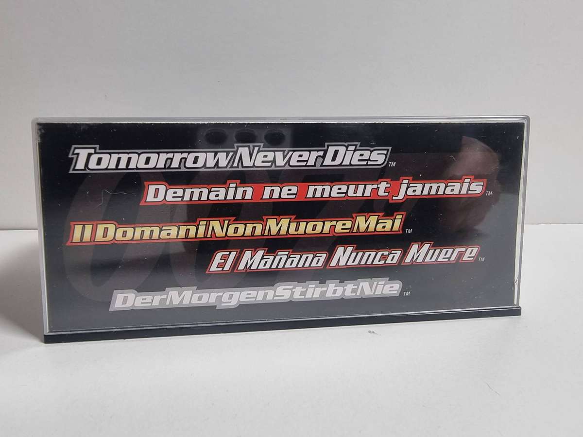 James Bond 007 Car Collection With Corresponding Magazine - BMW 750iL #15