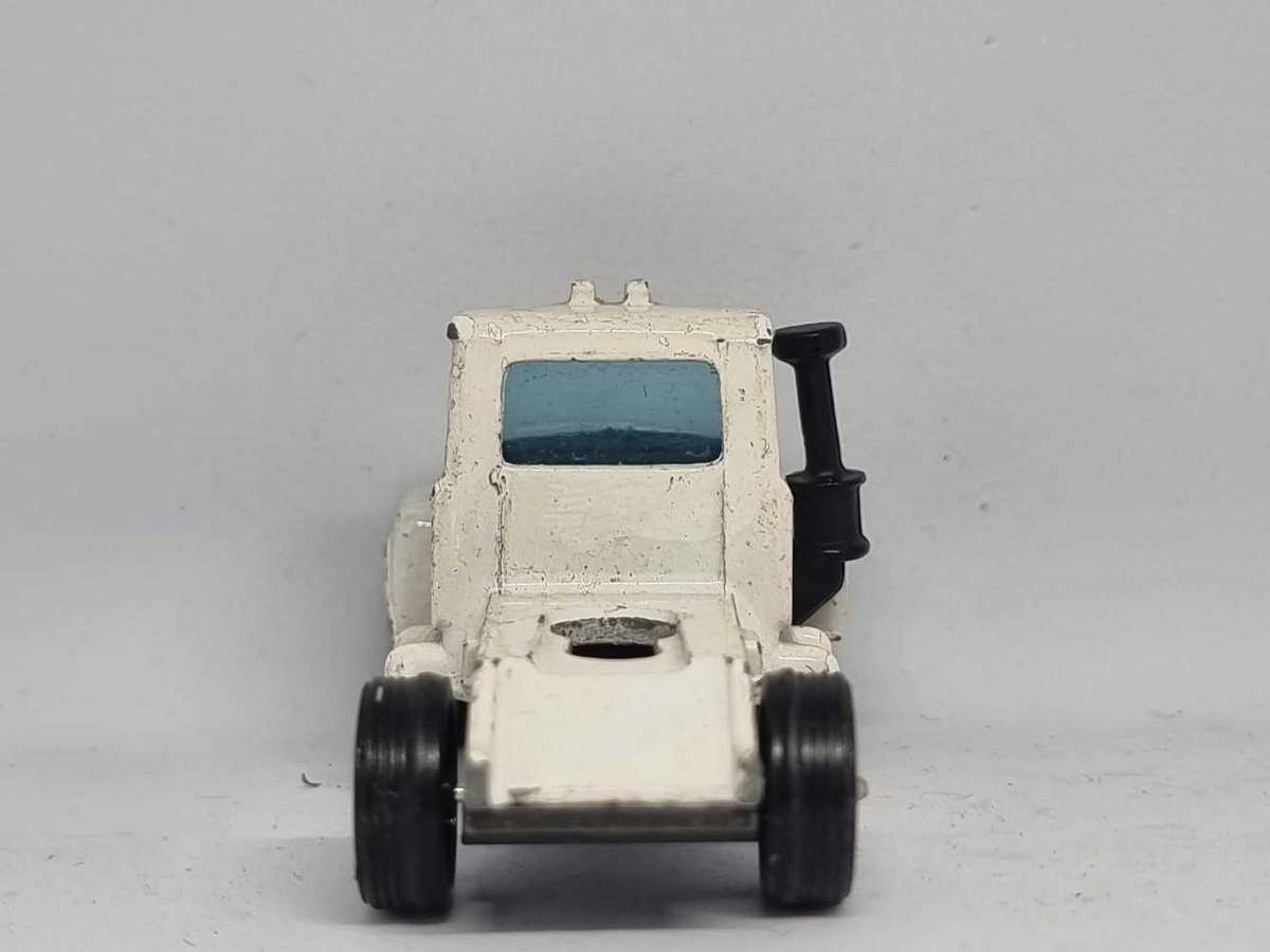 Corgi Juniors Whizzwheels Esso Mack R Series Esso Trailer Tanker.