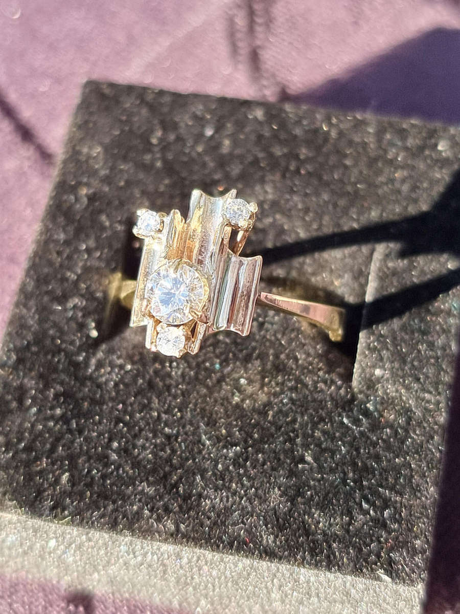 "Genuine" 0,45 Carat Natural Diamond "Engagement Designer" 9CT Yellow Gold Ring. ( Genuine Gold.)