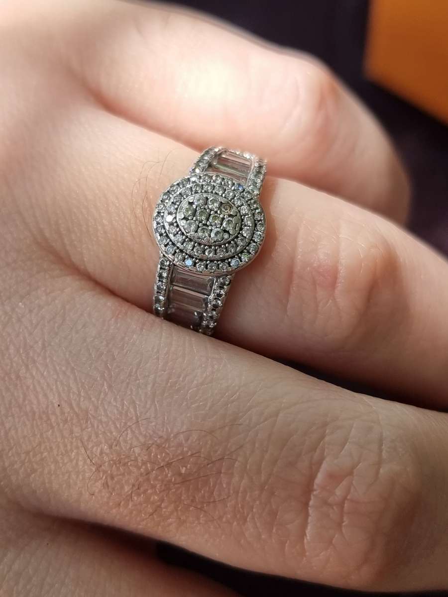 "ROUND CUT" CZ and Baguettes 925 Silver Dress Ring. ( Genuine Silver.)