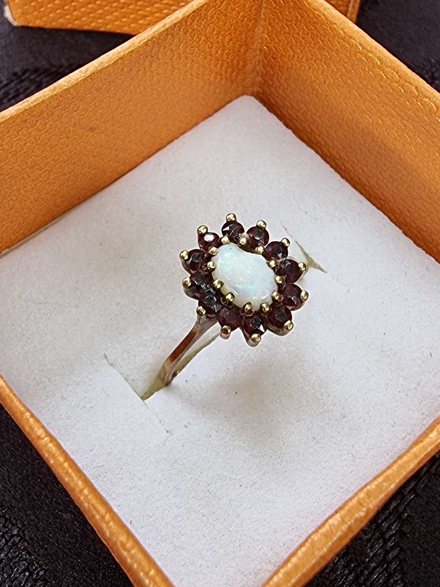 Dazzling Vintage  Genuine "SUGAR OPAL" and Garnet Halo 9CT Yellow Gold. ( Genuine Gold.)