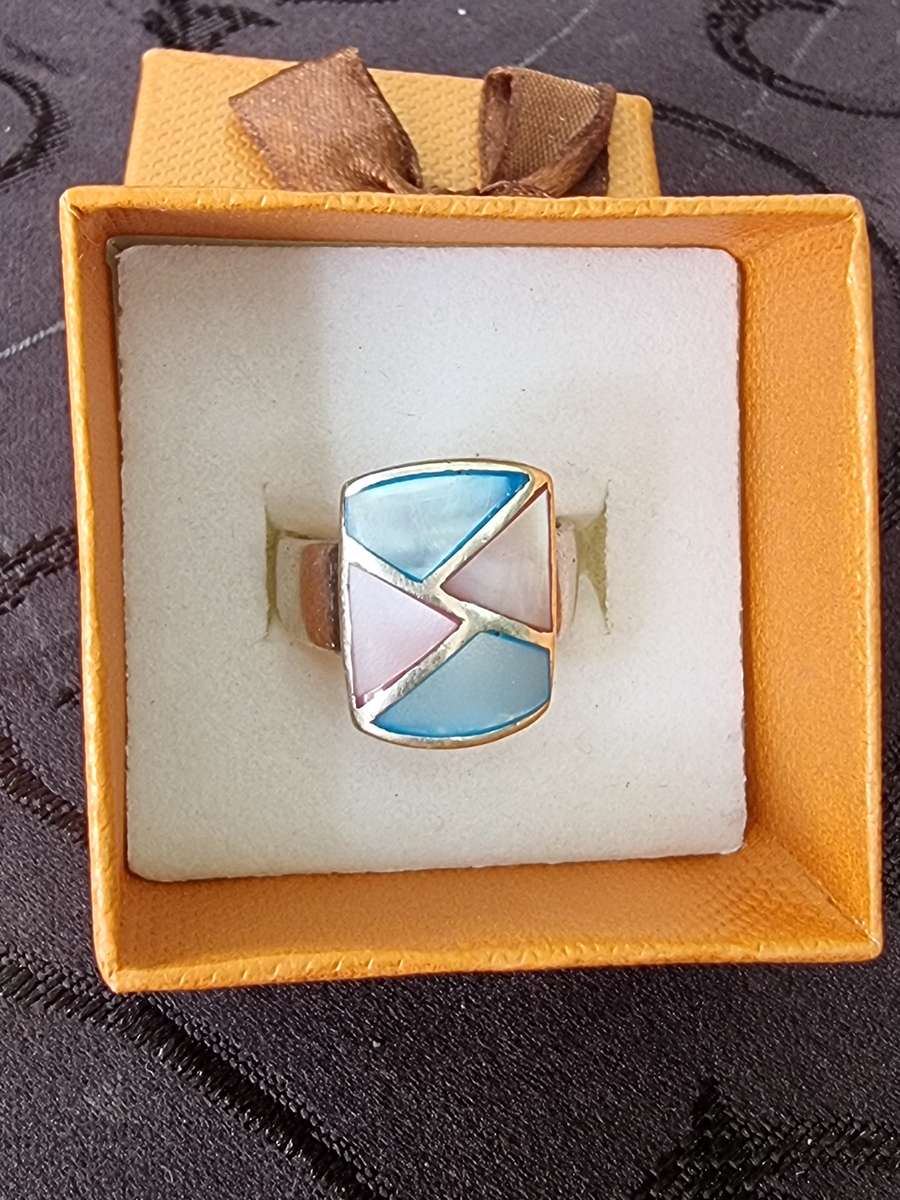 Pink Blue Mother of Pearl Inlay 925 Sterling Silver Ring. ( Genuine Silver. )