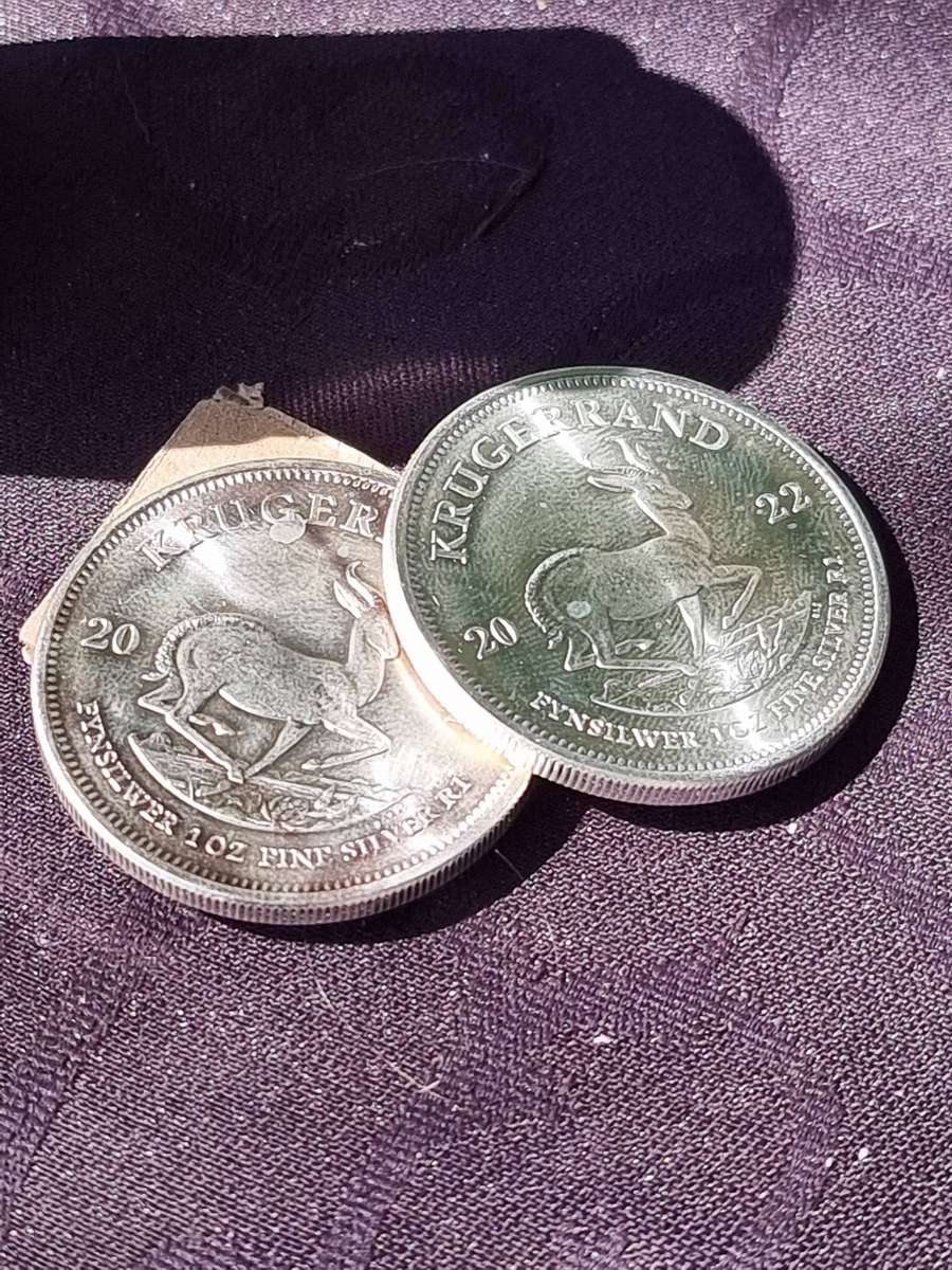 22 X FINE 999.9 Silver KRUGER RANDS"\Year 2022 Buy one or all At R950 Each ( 999.9 Fine Silver.)