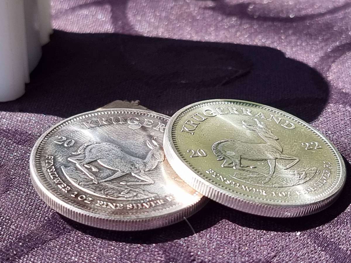 22 X FINE 999.9 Silver KRUGER RANDS"\Year 2022 Buy one or all At R950 Each ( 999.9 Fine Silver.)