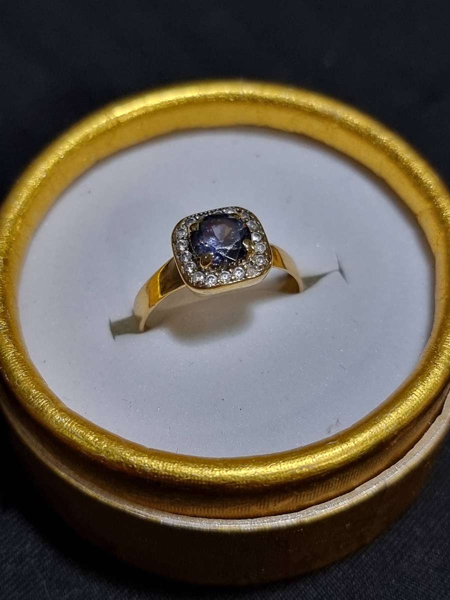 Cushion Cut Sapphire 9CT Yellow Gold Ring. ( Genuine Gold. )