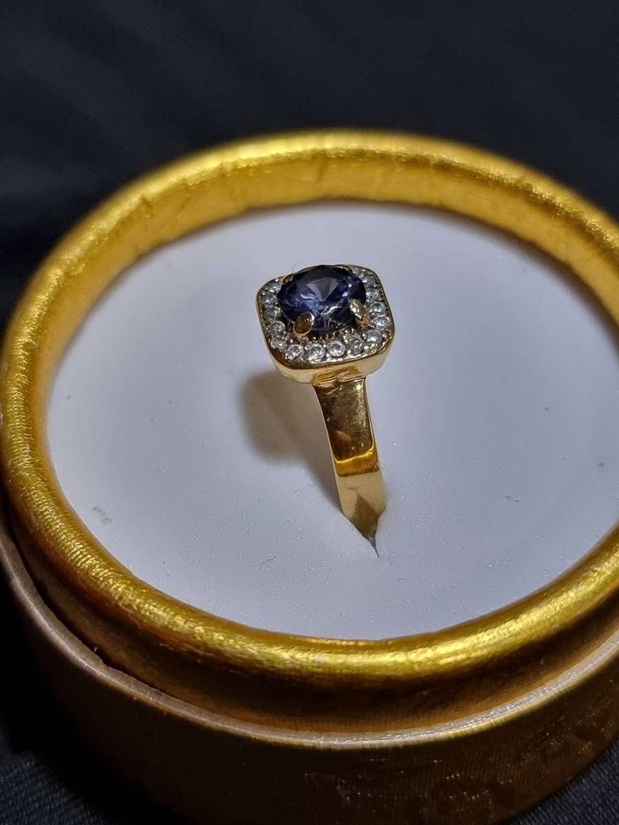 Cushion Cut Sapphire 9CT Yellow Gold Ring. ( Genuine Gold. )