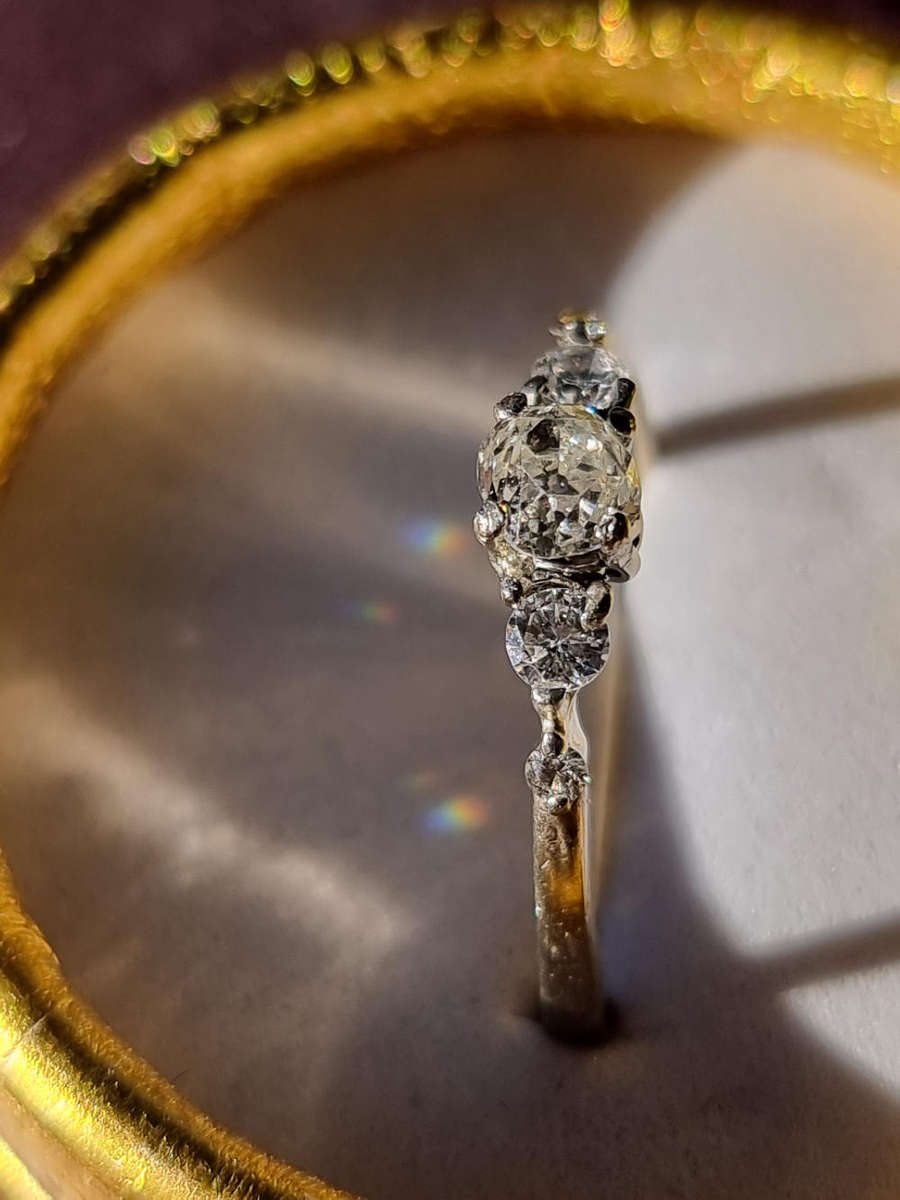 "0.70 CARAT NATURAL DIAMOND" ENGAGEMENY RING Set in 9CT White Gold. ( Genuine Gold.)