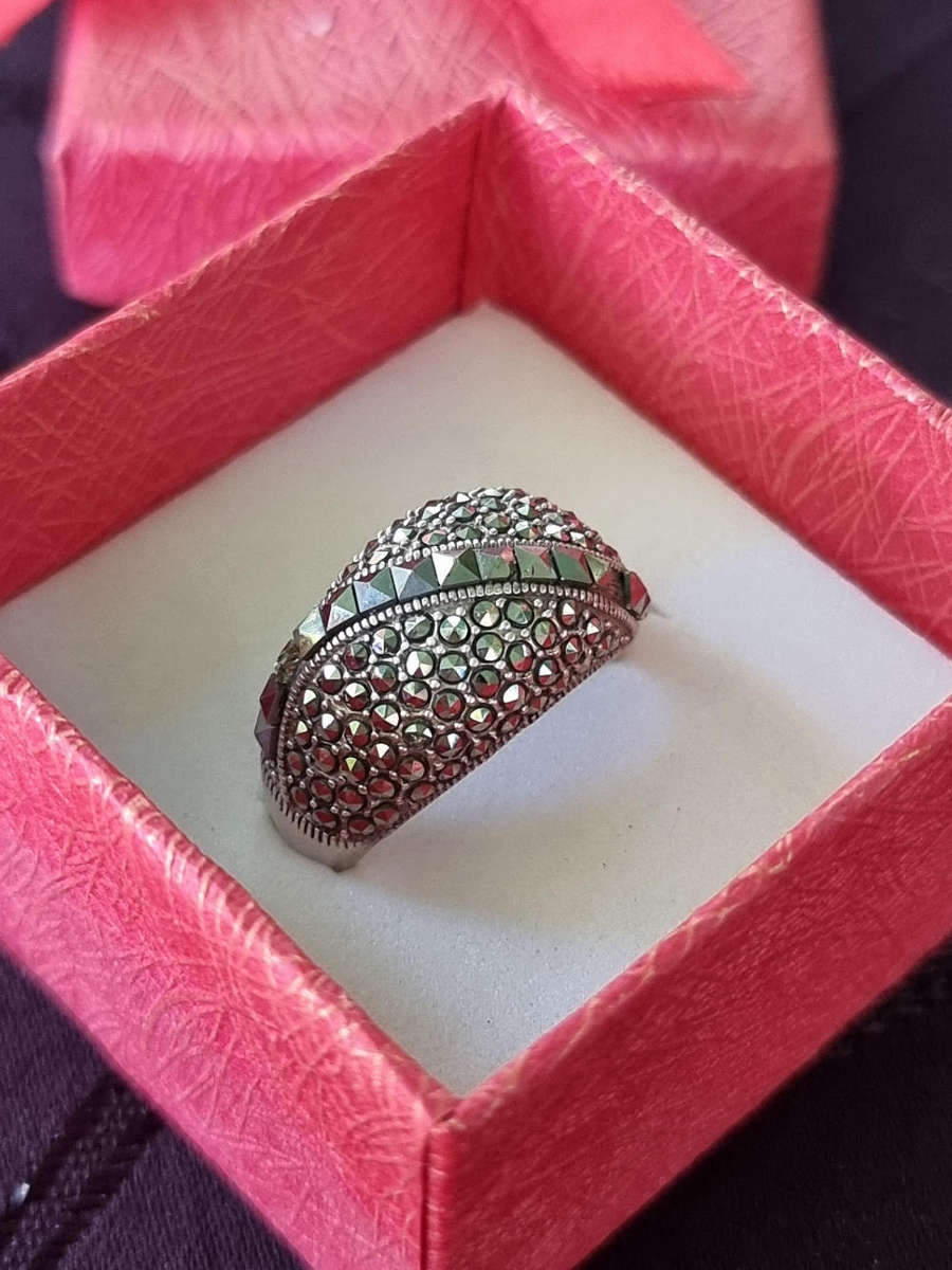 Marcasite Dome 925 Sterling Silver Ring.  ( Genuine Silver. )