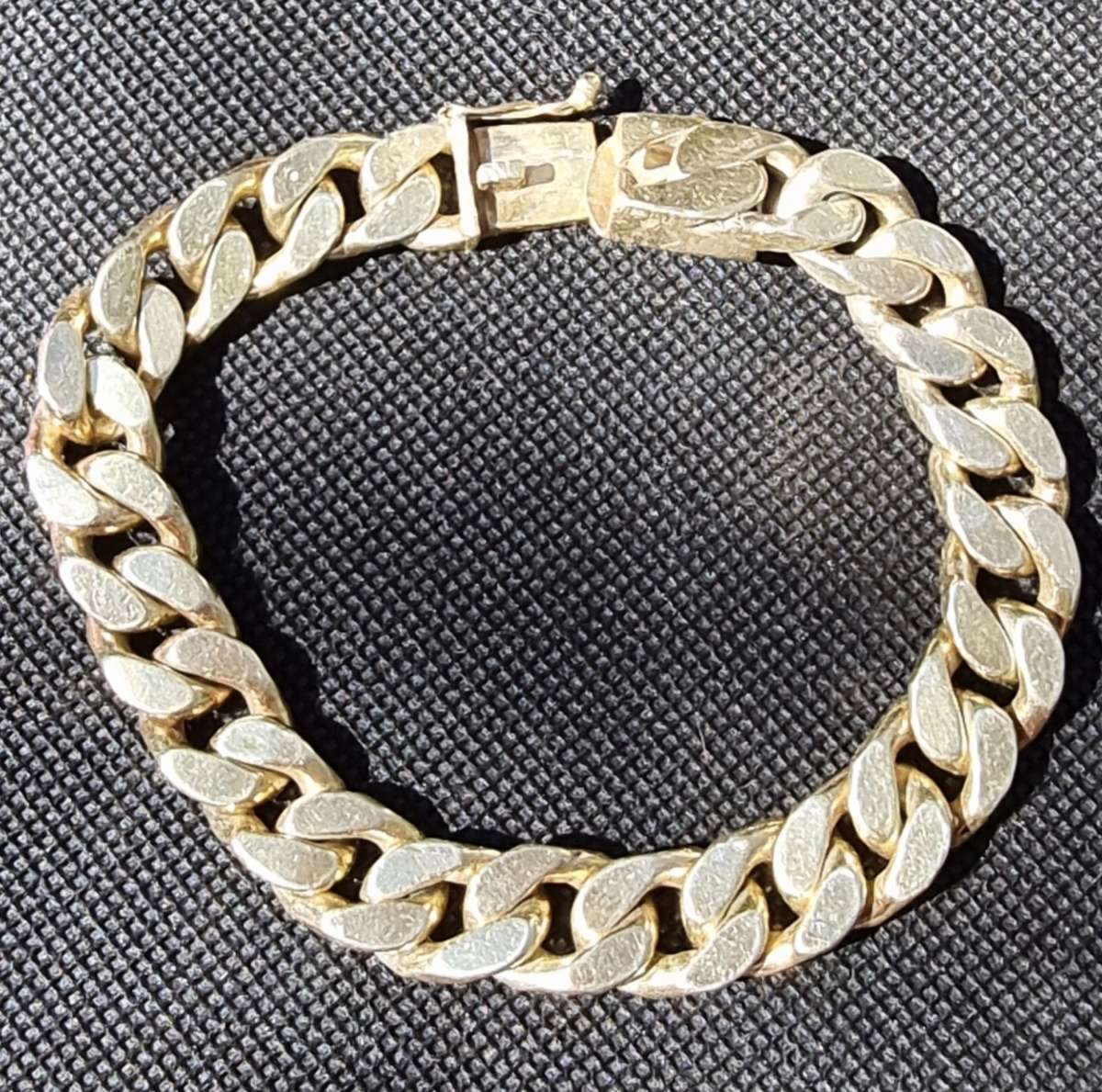 79.50 Grams "HEAVY CHUNKY MENS CURB CHAIN" Set in 925 Sterling Silver / Gold Plated