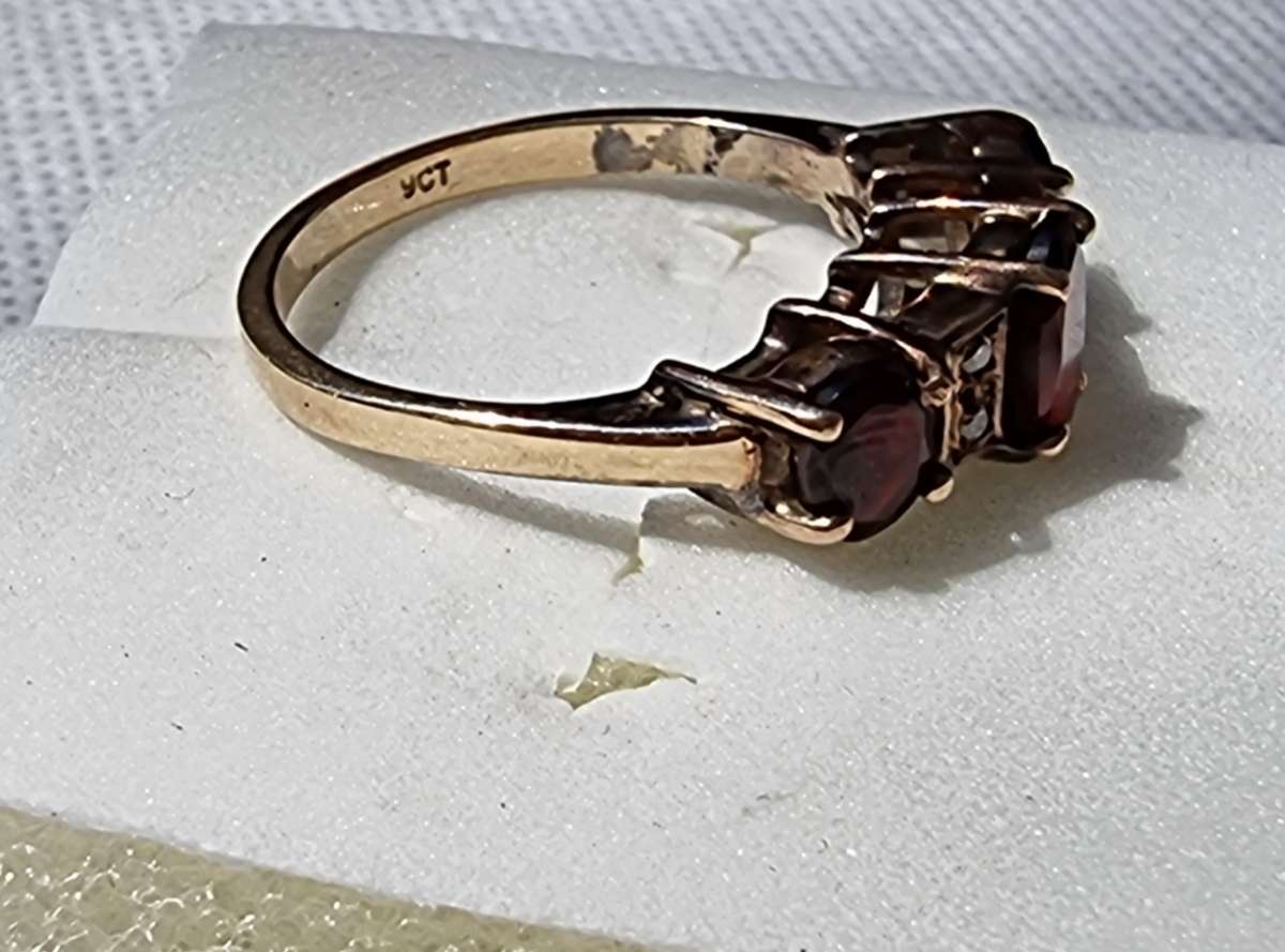 9ct Yellow Gold Garnet Engagement Ring