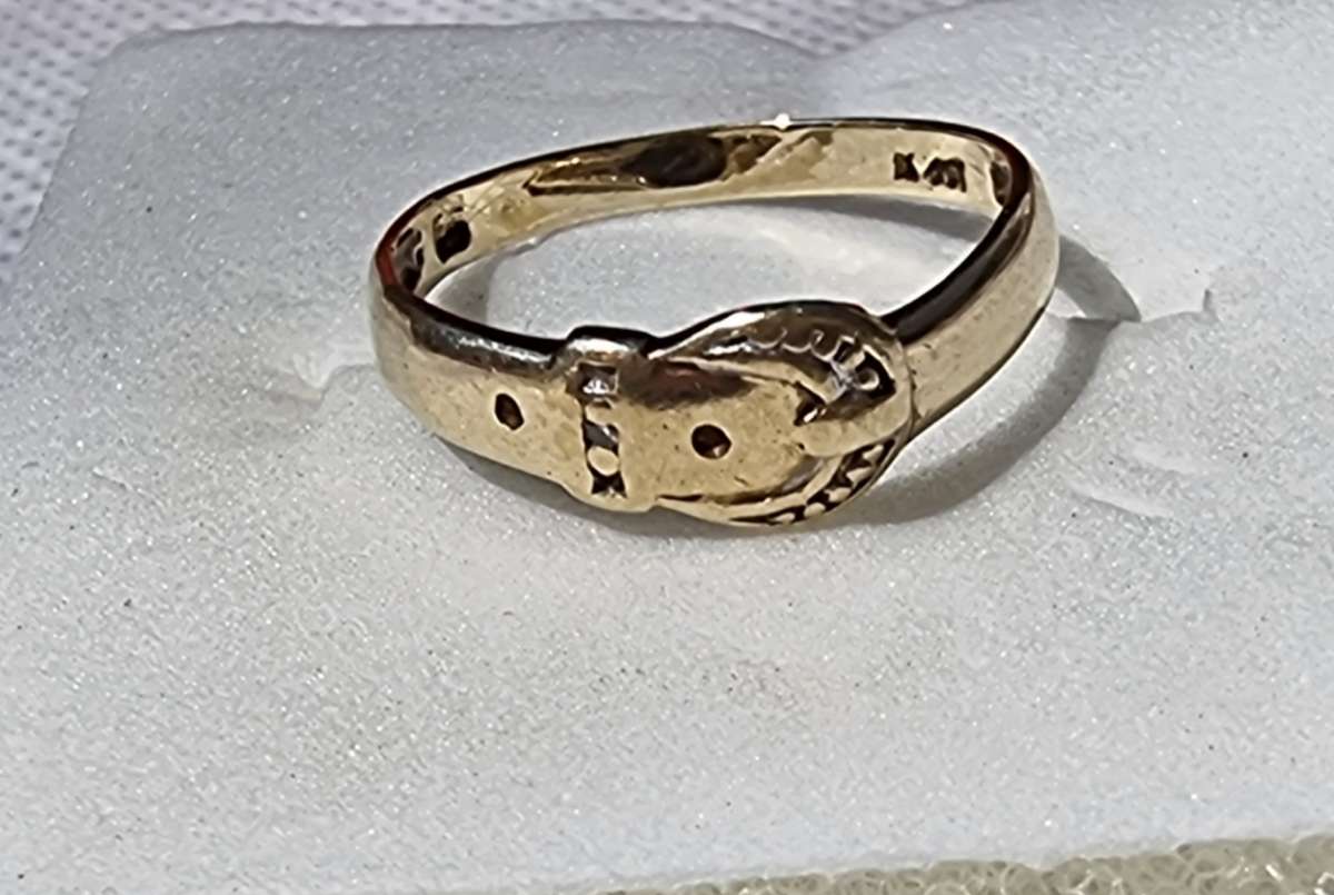 "BELT BUCKLE RING" 9CT Yellow Gold Pinky Ring. ( Genuine Gold. )