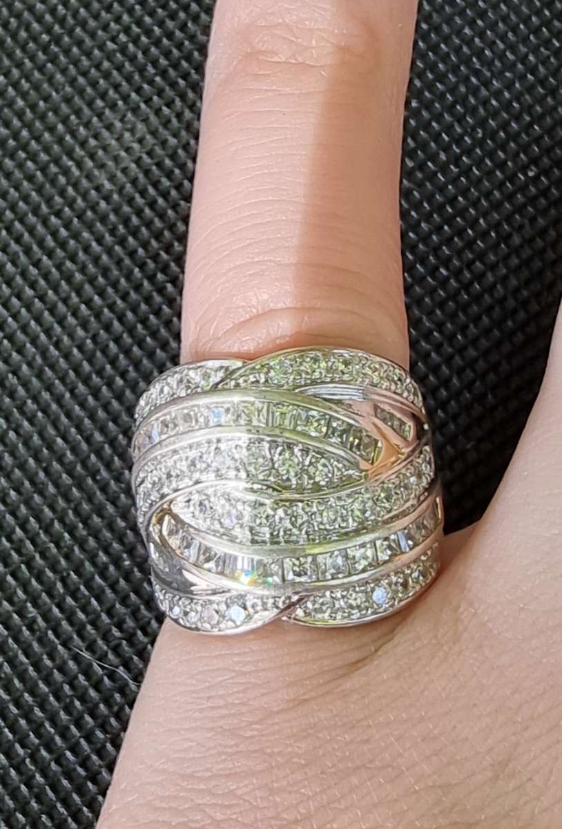 Crossovers Channel CZ 925 Sterling Silver Ring. ( Genuine Silver. )