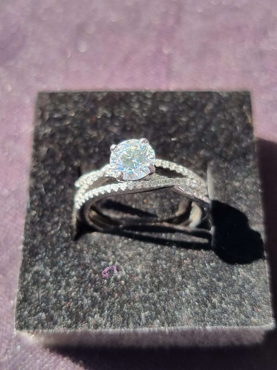 CERTIFIED "1.00 CARAT MOISANITE" Engagment Diamond Designer Sterling Ring (Genuine Silver)