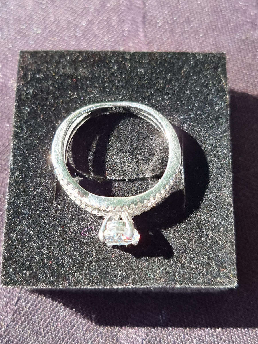 CERTIFIED "1.00 CARAT MOISANITE" Engagment Diamond Designer Sterling Ring (Genuine Silver)