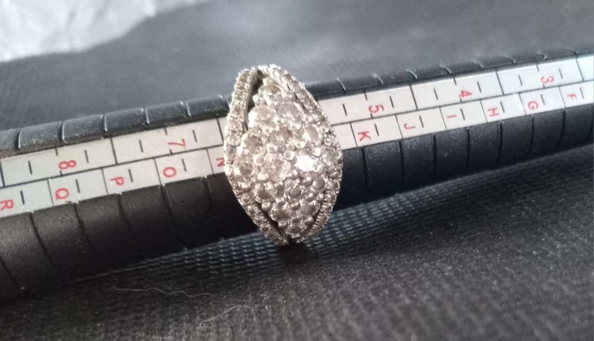 925 Genuine Sterling Silver Cluster Dress Ring (Genuine Silver)