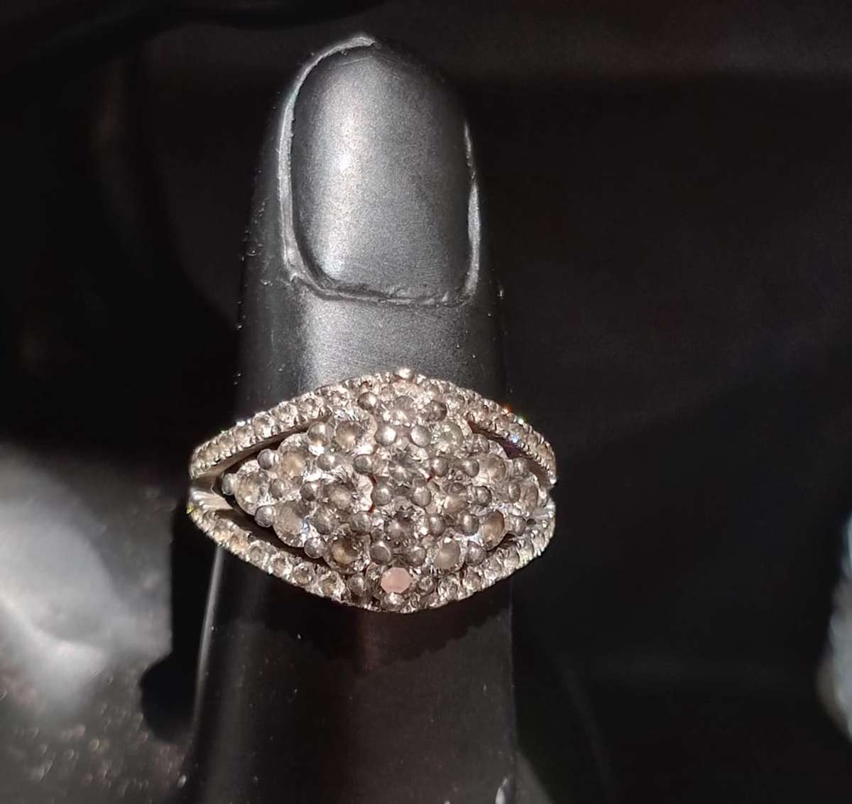 925 Genuine Sterling Silver Cluster Dress Ring (Genuine Silver)