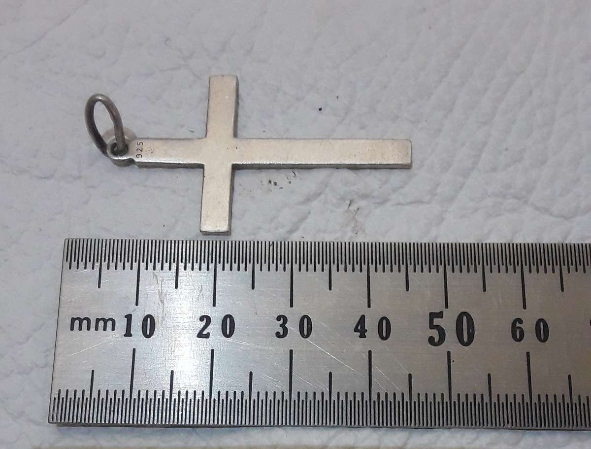 .925 Silver cross pendant 2,6 gr