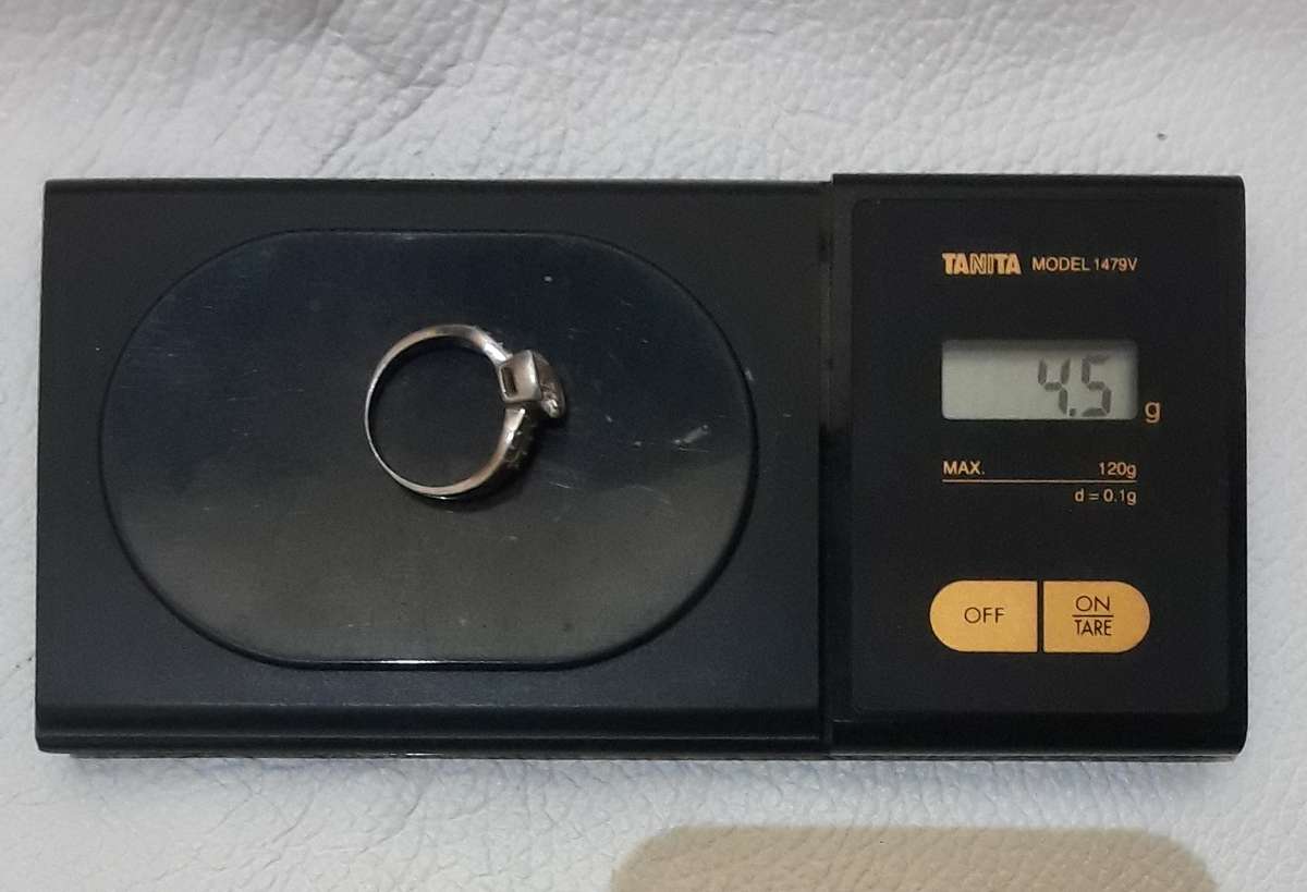 .925 Silver ladies ring 4.5 gr