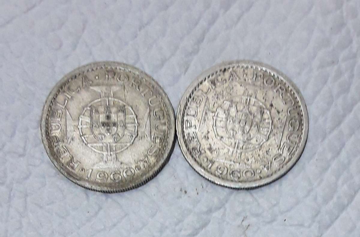 2 X 1960 Silver Mozambique 5 Escudos