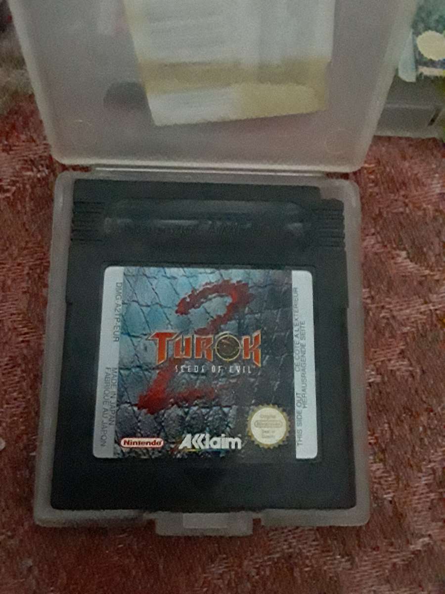 Rare Vintage Transparent Gameboy Colour with games