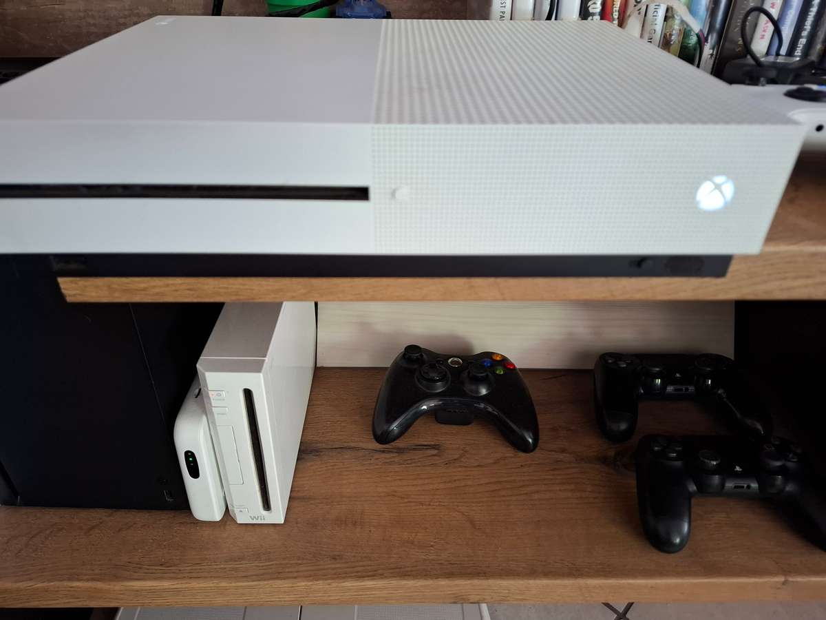 xbox one S - 1T