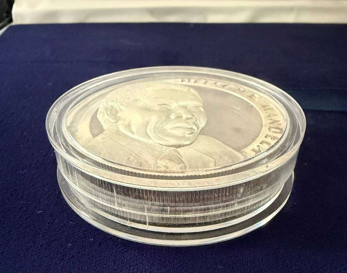 LATE ENTRY !!! Massive 5 OUNCE SILVER Proof Mandela Inauguration Medallion - includes case and COA's