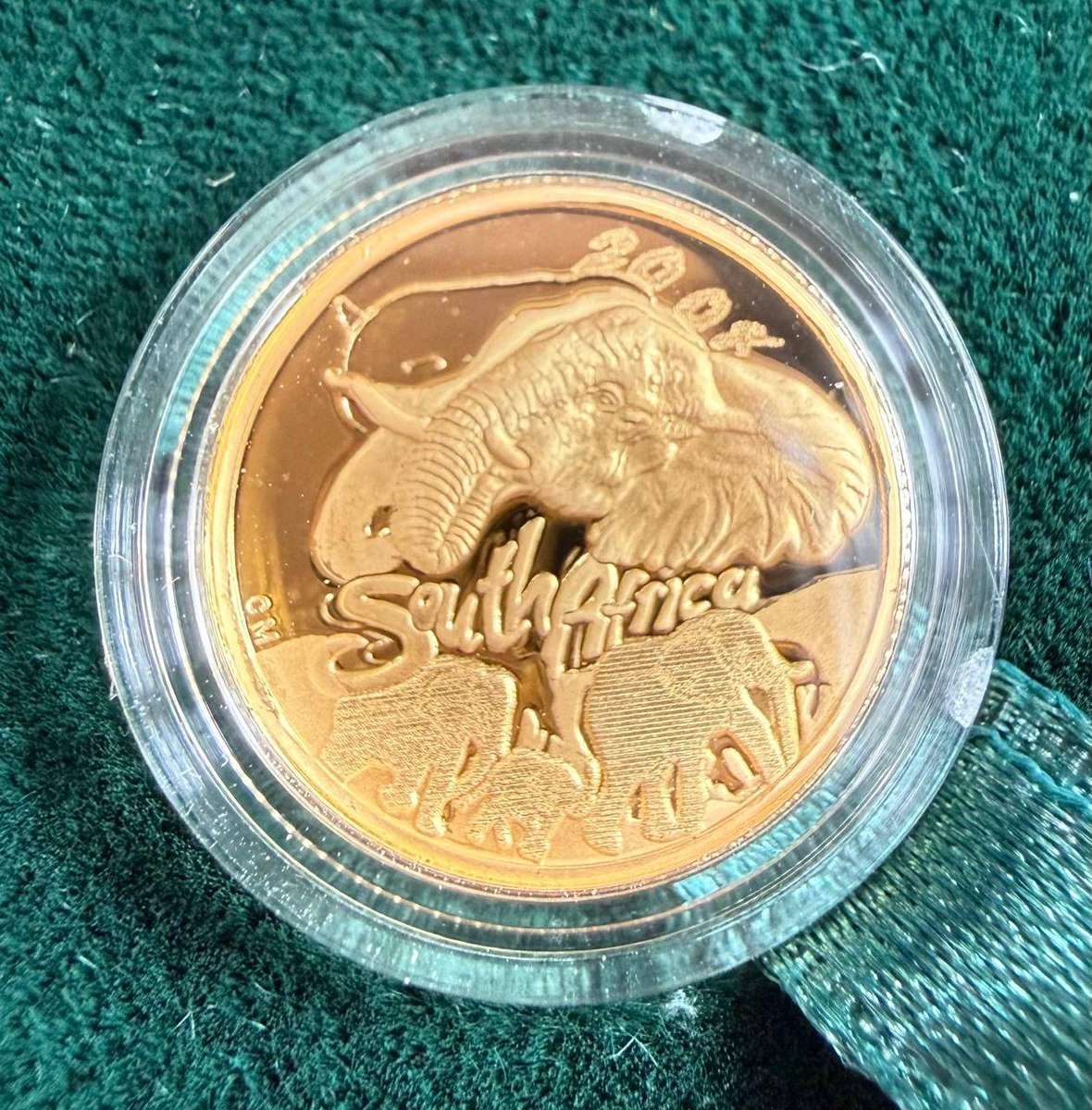 Gold 24ct Tenth oz R10 - Natura Proof Coin - Elephant 2008 - mintage 776 with certificate