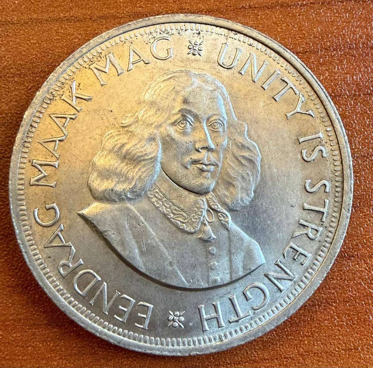 1964 *** Crown *** 50c *** 50% silver