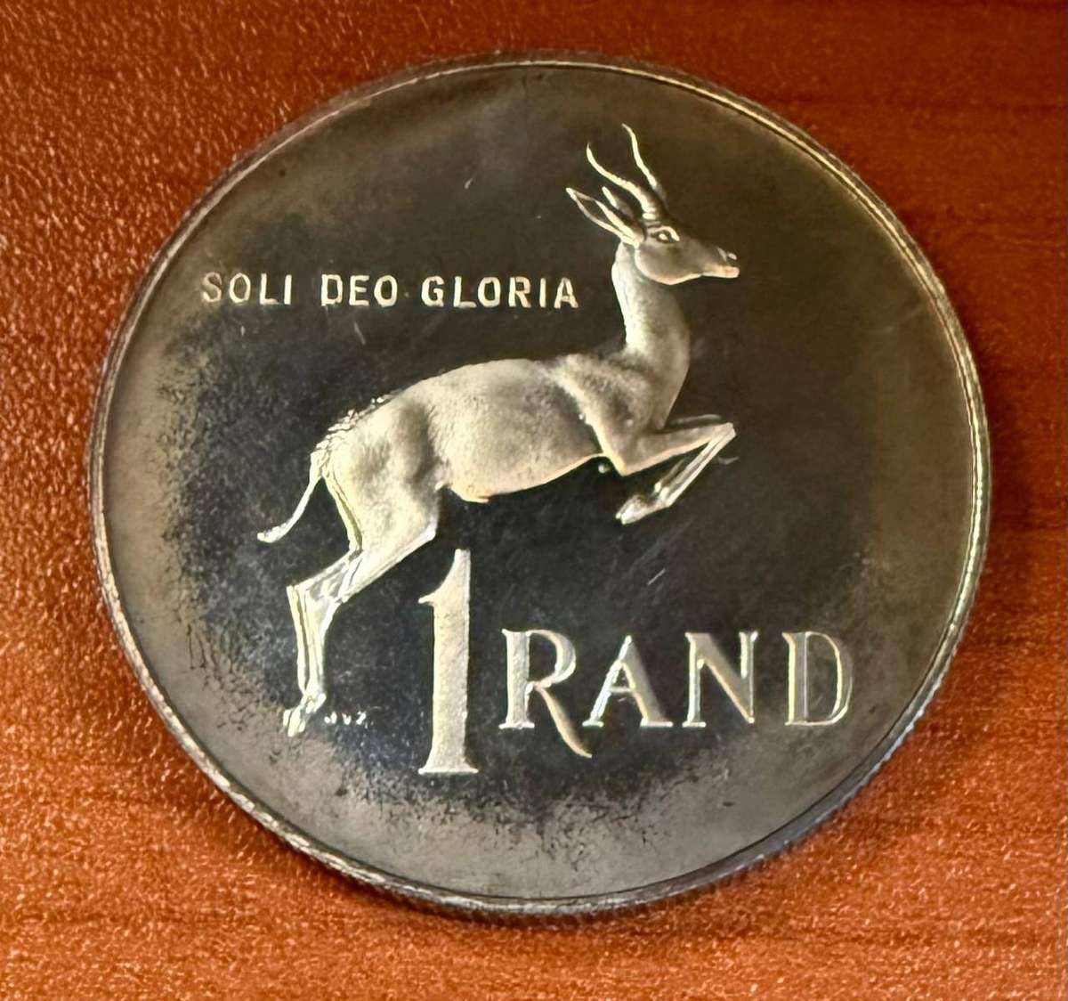 1977 *** SIlver R1 *** PROOF *** highly collectable