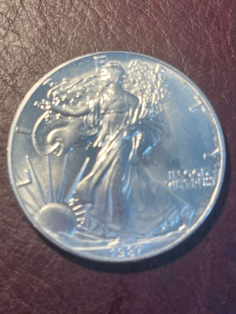 USA Silver $1 1997 Liberty coin *** 1 ounce of silver*** late entry
