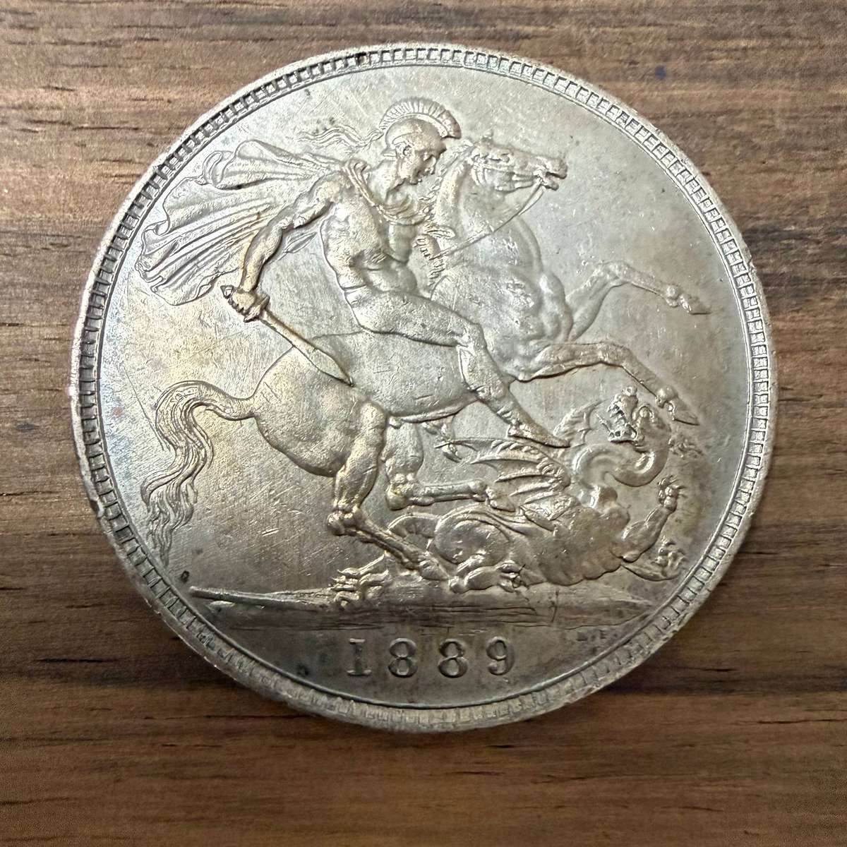 1889 Sterling Silver 1 Ounce Crown *** Queen Victoria 1 Pound Sterling *** highly collectable