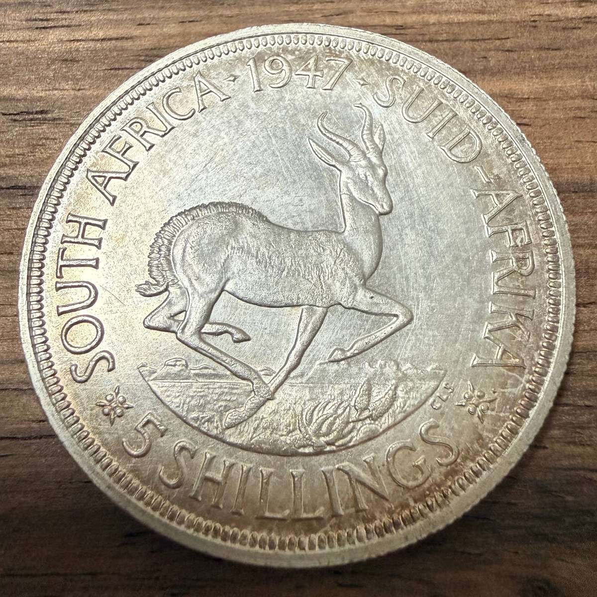 1947 Crown *** 5 Shillings *** Highly collectable