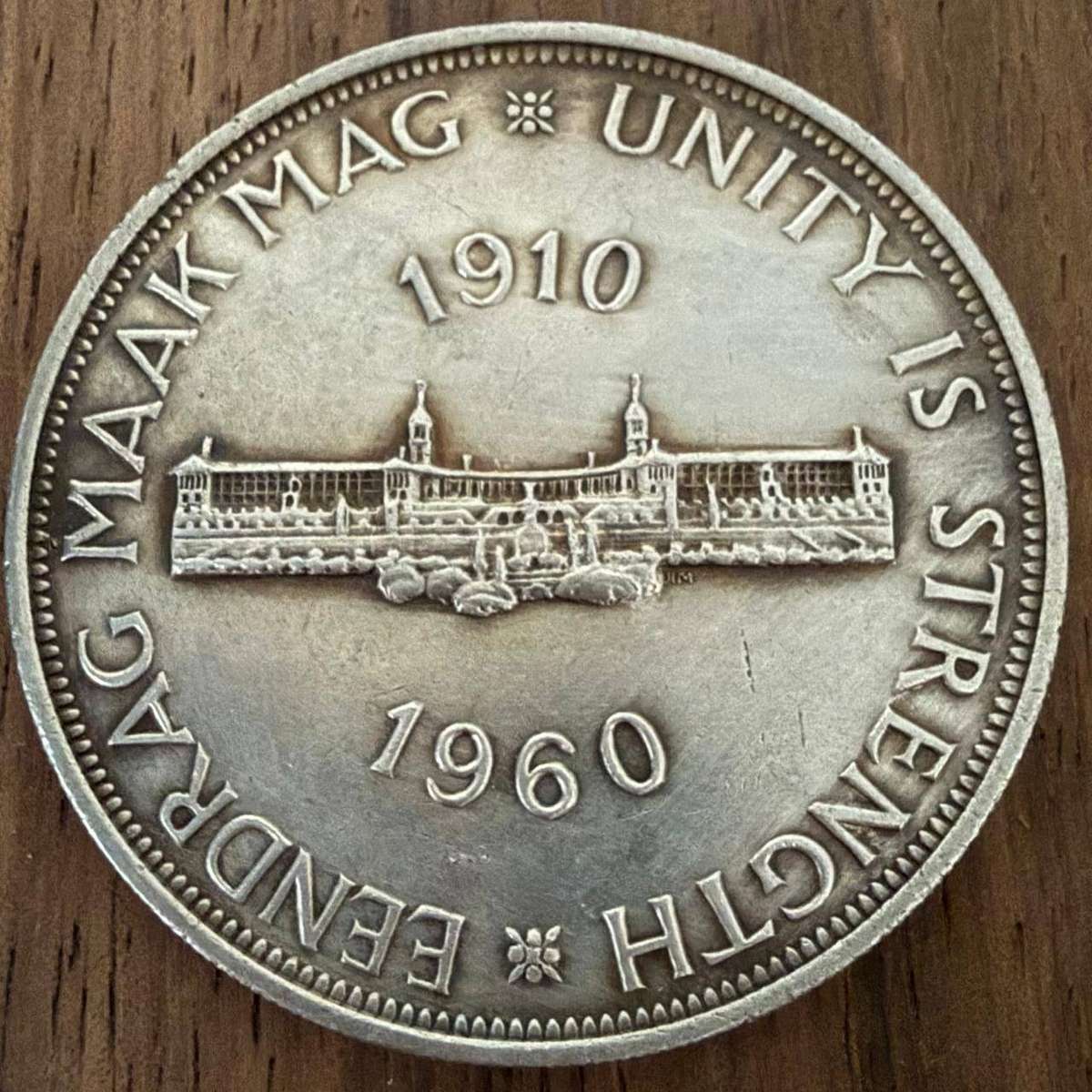 1960 Silver Crown 5S *** Uncirculated, these are premium to normal circulated coins