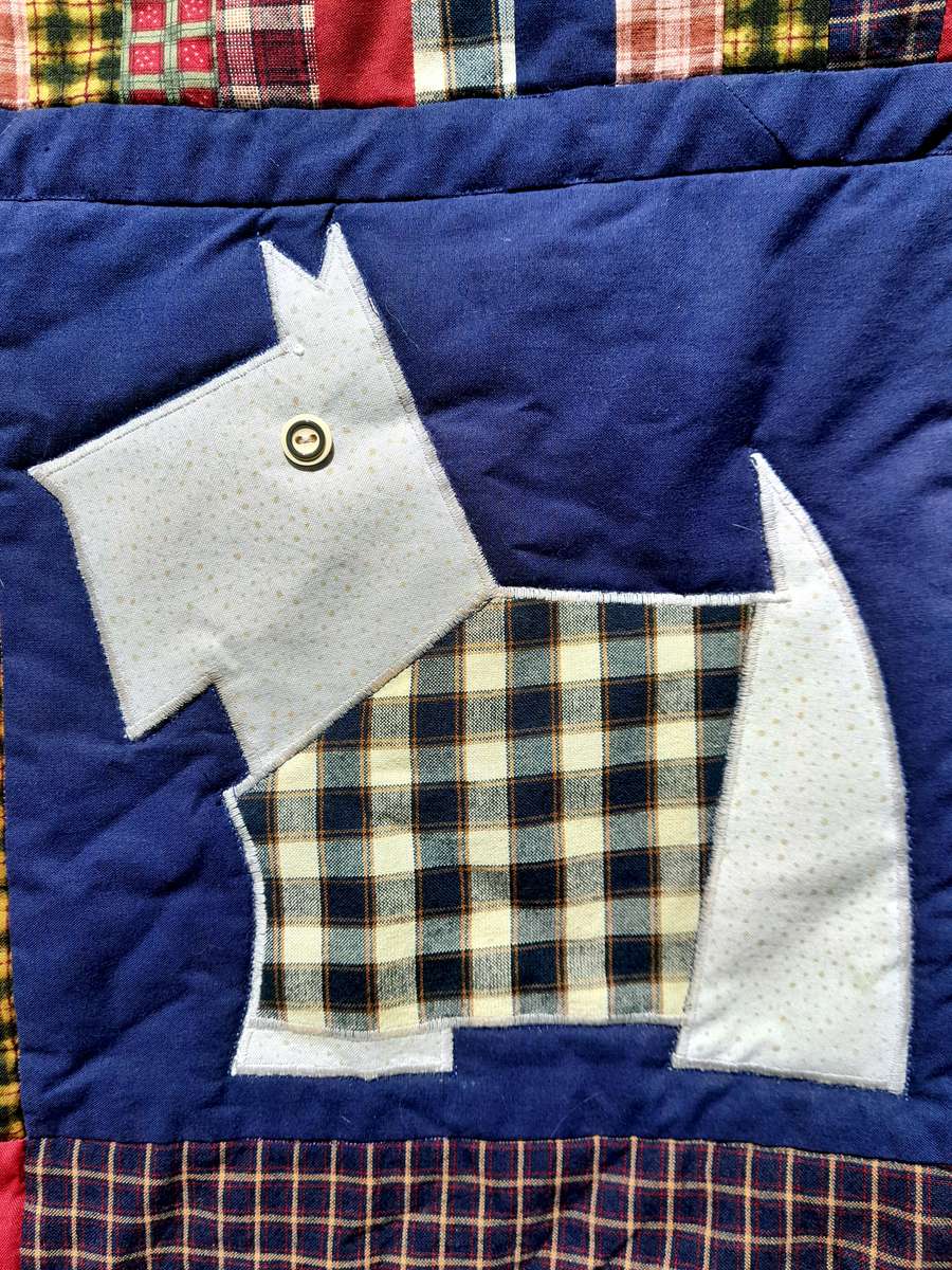 Large handmade Scotty dog themed quilt in immaculate condition 138cm X 138cm