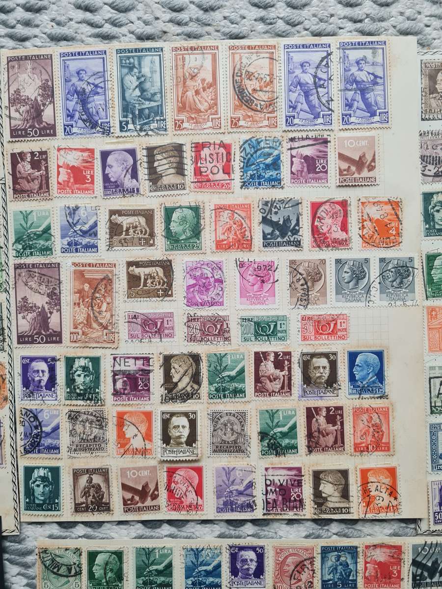 ITALY  >200 hinged on old album pages + 100 loose