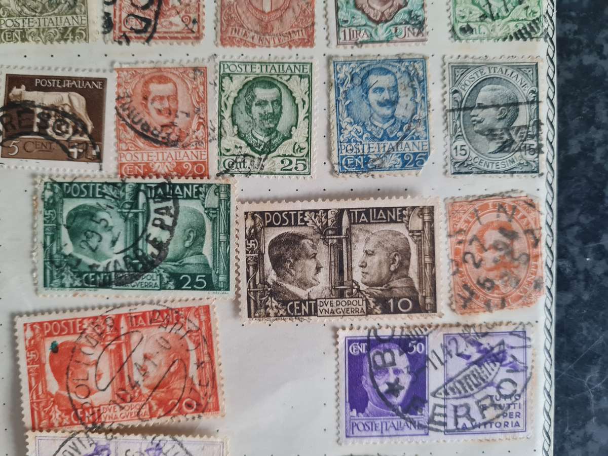 ITALY  >200 hinged on old album pages + 100 loose