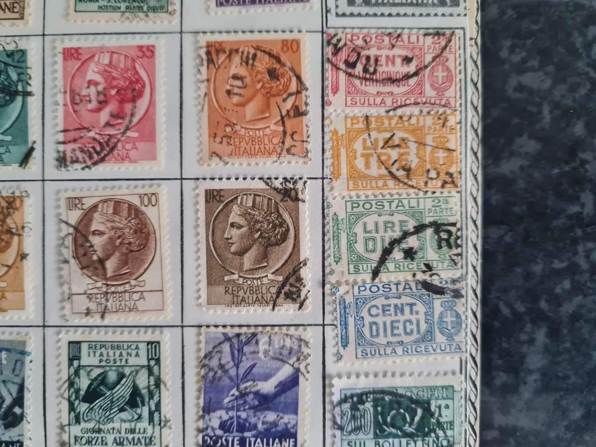 ITALY  >200 hinged on old album pages + 100 loose